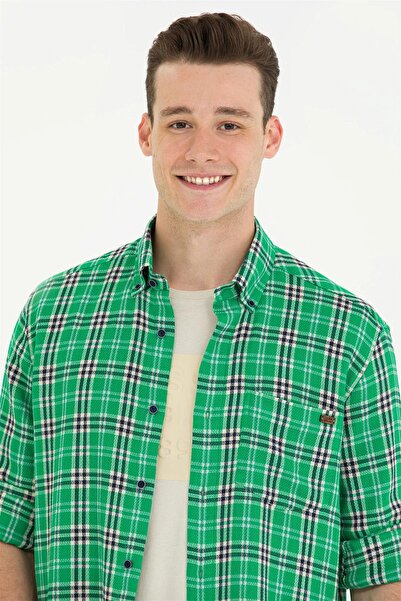 U.S. Polo Assn. OROMO Ekose Desenli Katlanabilir Kol Yakası Düğmeli Comfort Fit Cepli Erkek Gömlek