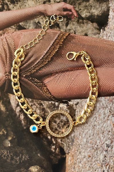 Trendy Butik علامة معلقة على شكل دائرة من حجر الزركون على شكل عين الشر