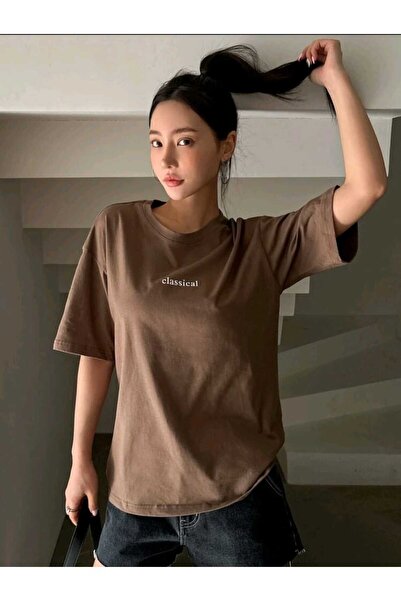 FAVORİST تي شيرت قطني كلاسيكي مطبوع برقبة دائرية