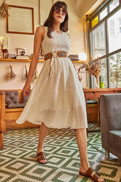 Olalook Női kőderekú, rugalmas bélésű guipúr ruha ELB-19000433