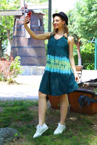 Genel Markalar Kadın Yeşil Kısa Çan Enine Desenli Batik Elbise 4132