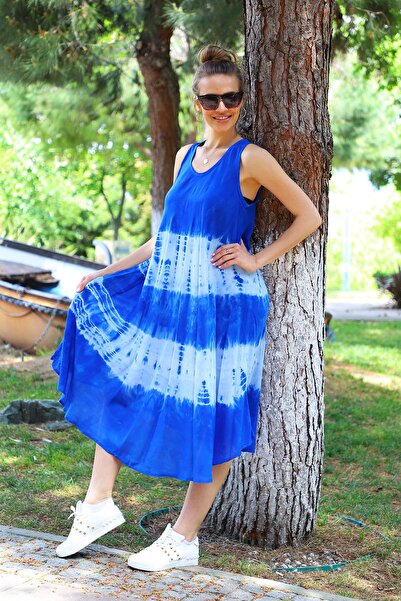 Genel Markalar Kadın Saks Uzun Çan Enine Desenli Batik Elbise 4125
