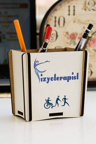 Hediyelen Physiotherapist Pen Holder