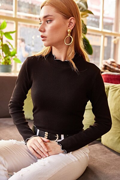 Olalook Women's Black Collar and Sleeve Detailed Camisole Blouse BLZ-19000718