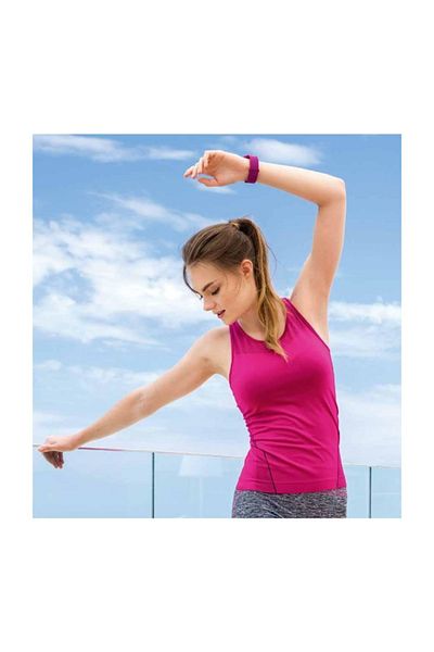 Yeni İnci Cherry Athlete Tank Top