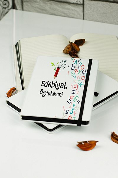 Hediyelen Caietul profesorului de literatură