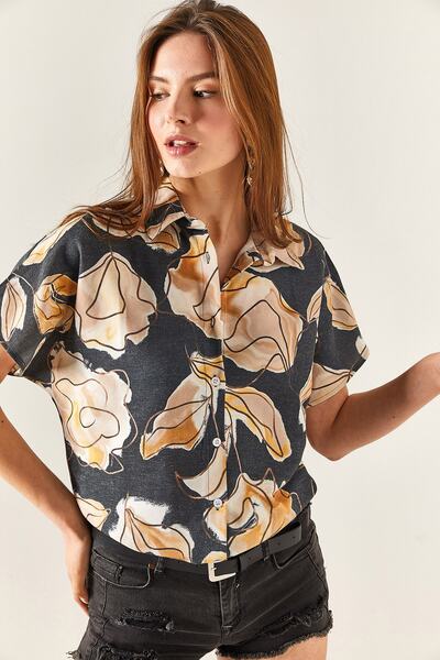 Olalook Women's Geometric Camel Bat Linen Blended Shirt GML-19001121