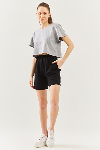 Butikgiz Siyah Rahat %100 Pamuklu Penye Beli Lastikli Bel Cepli Kısa Trendy Kadın Şort