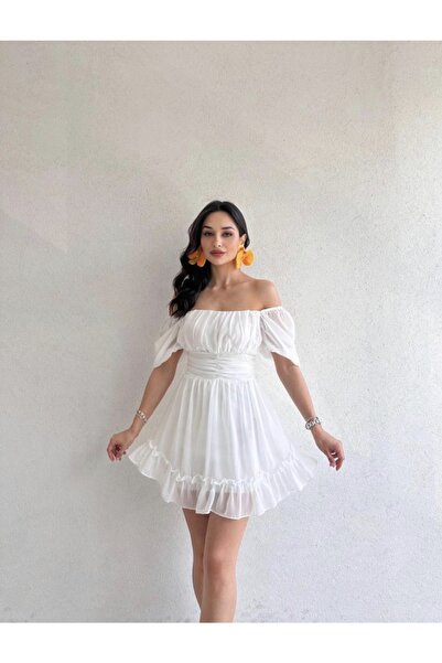 Afiş Butik Бяла мини рокля с колан от шифон