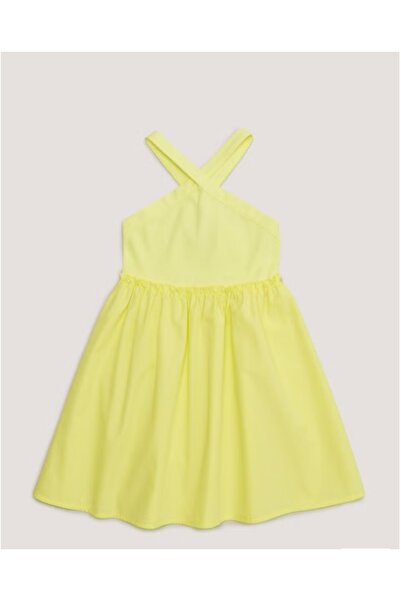 Colorstories فستان من قماش البوبلين ذو الياقة المتقاطعة باللون الأصفر