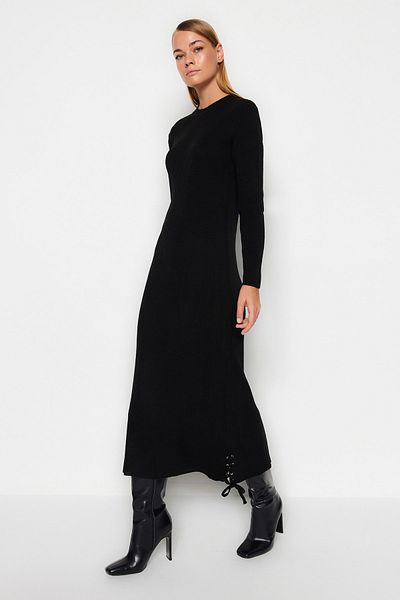 Trendyol Modest Detailní pletené šaty s černým očkem TCTAW24EB00024