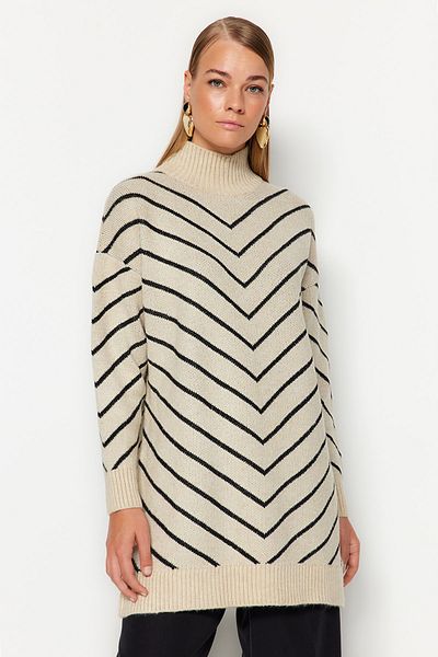 Trendyol Modest Stone gestreifter Strickpullover mit hohem Kragen TCTAW24AK00101