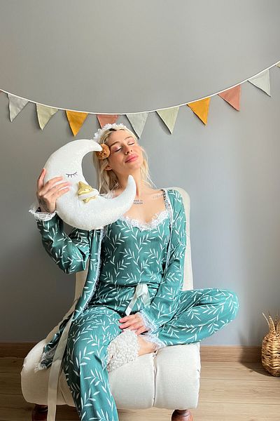 Pijamaevi Pegasus-Pyjama-Set mit grünem Olivenzweig-gemustertem Morgenmantel