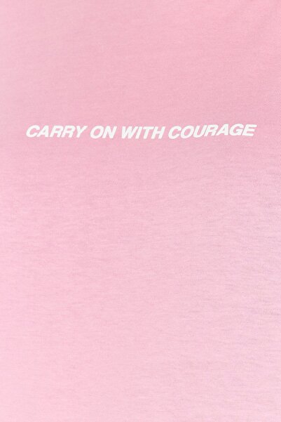 Trendyol Curve Růžové potištěné tričko Crew Neck – 100% bavlna TBBSS23BF00022