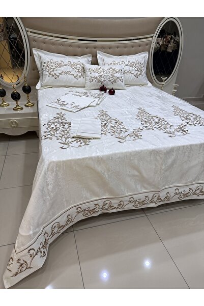 incisecrethome Yatak Örtüsü ve Nevresim set 10 parçadan oluşmaktadır