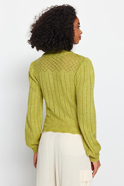 Trendyol Collection Pulover de tricotaj verde ulei ajurat/găuri cu guler vertical TWOAW21KZ0034