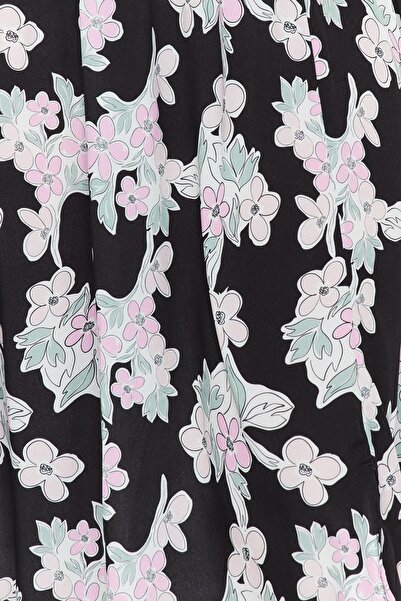 Trendyol Curve Vícebarevné tkané šaty s květinovým vzorem TBBSS23AH00213