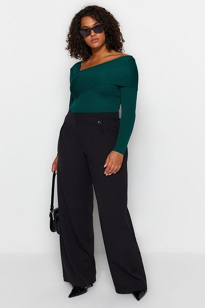 Trendyol Curve Dünner Strickpullover mit asymmetrischem Kragen in Smaragdgrün - TBBAW24AN00018