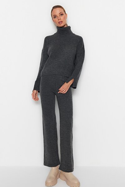 Trendyol Collection Set de tricotaje antracit cu textura moale - TWOAW22AU0312