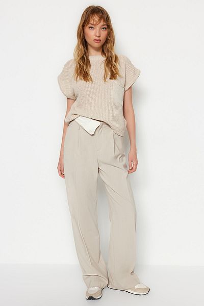 Trendyol Collection Strickpullover mit Taschendetail in Stein TWOAW24SV00002