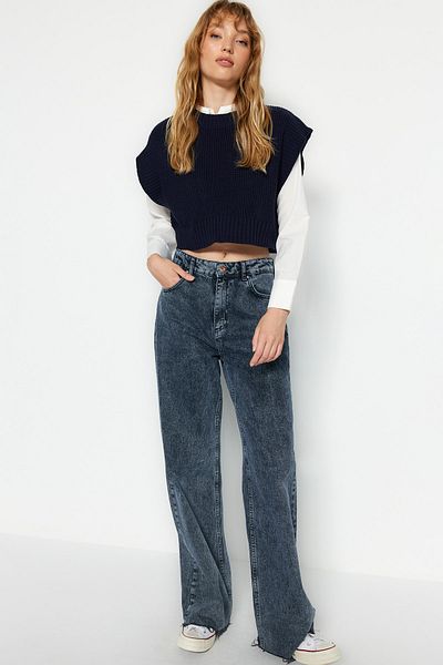 Trendyol Collection Marineblauer Crop-Strickpullover mit Rundhalsausschnitt TWOAW24SV00005