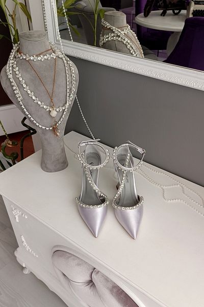 LA CALZATURE Satin argintiu trei rânduri de pietre 11 cm cu toc cu centură la gleznă rochie de seară pantofi stiletto pentru femei
