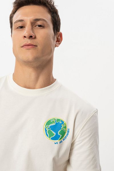 Re-clo Back Tee, Organic Cotton T-shirt with Front and Back Print Detail