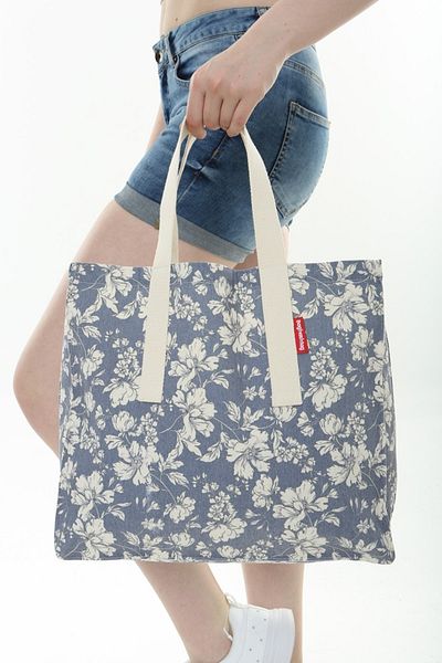 Serkan Çanta Bez Çanta Atölyesi Cloth Bag Floral Printed Tote Bag on a Navy Blue Background