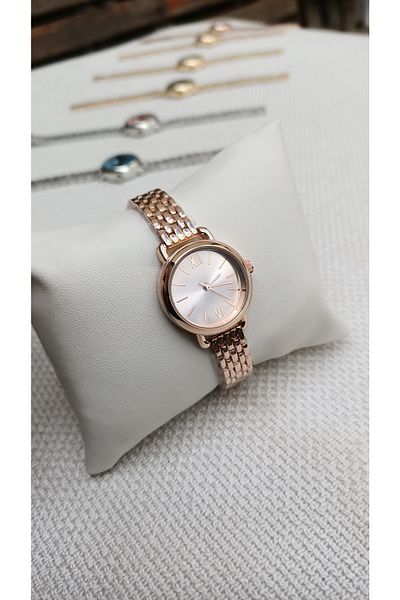 pullmarkt ساعة يد نسائية أنيقة - الحد الأدنى