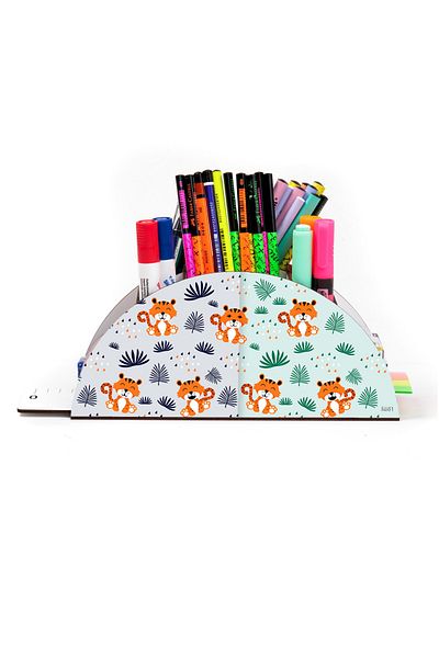 kutuTR Wooden VIP Pattern Series Desktop Pen Holder Organizer with Rainbow Ruler Assembled Box