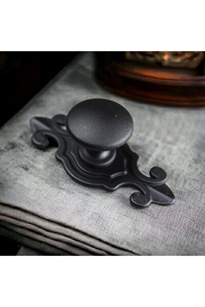 Dizaynhouse Μαύρη ματ ειδικής σχεδίασης ντουλάπα και λαβή συρταριού