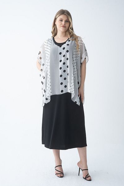 Nelly Plus Size Floral Patterned Chiffon Cape