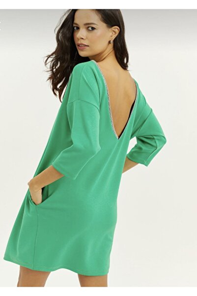 St boutique Sırtı Parlak Şeritli Cepli Elbise