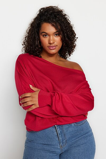 Trendyol Curve Fuchsiafarbener Strickpullover mit U-Boot-Ausschnitt TBBAW24AN00041