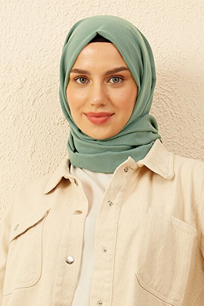 Madame Polo شال قطني فاخر - أخضر طفيف