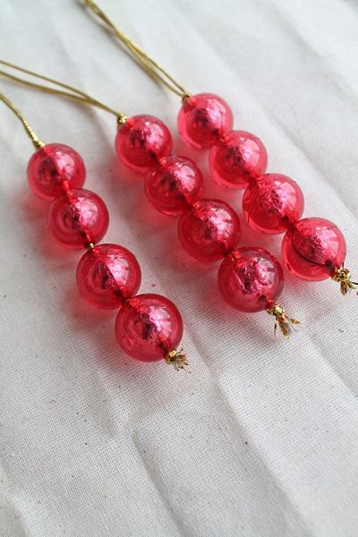 Emtory Home 6 Pieces Red Foiled Gold String Tree Ornament - Christmas Decor - Red Ball Bead