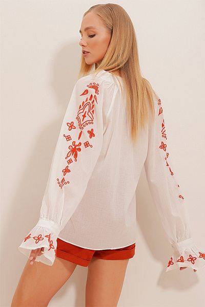 Trend Alaçatı Stili Women's White Full Collar Sleeve Embroidered Woven Blouse ALC-X10542