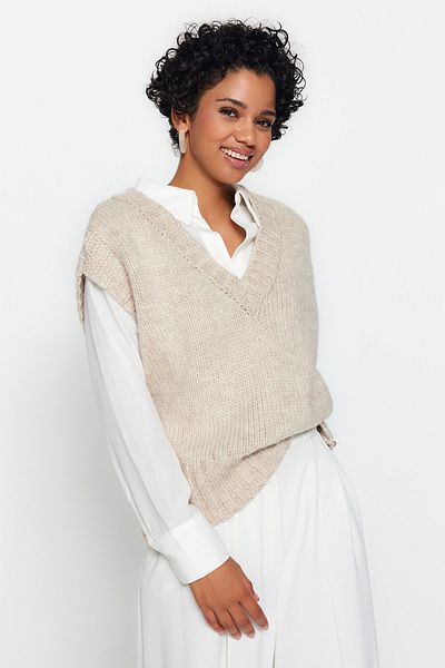 Trendyol Collection Puha textúrájú bézs Crop kötöttáru pulóverek - TWOAW23SV00149