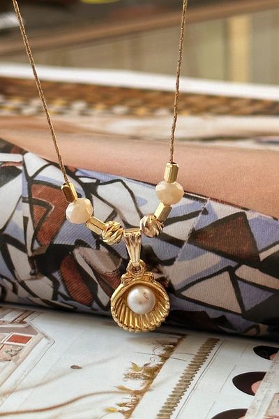 Trendy Butik المحار أحسب دوريكا قلادة مفصلة