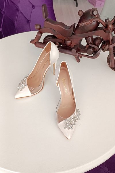 LA CALZATURE Mother of Pearl Leather Side Transparent 11cm Heeled Women's Wedding Dress Shoes with Star Accessory