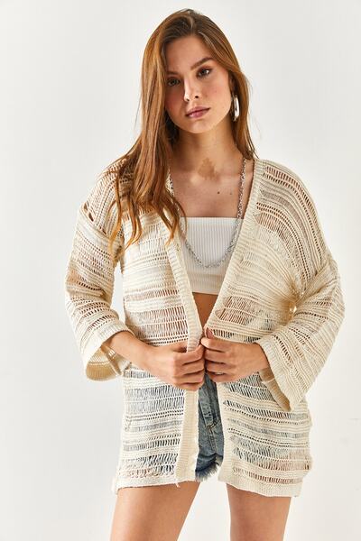 Olalook Kadın Ekru Şeritli Ajurlu Salaş Pamuk Hırka HRK-19000228