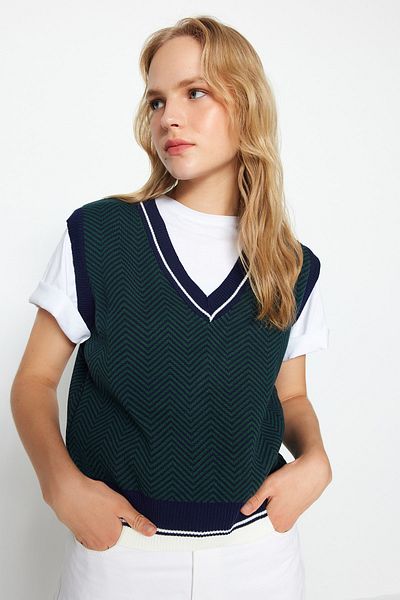 Trendyol Collection Sötét sötétkék V-nyakú, geometrikus mintás kötött pulóver TWOAW22BZ0051