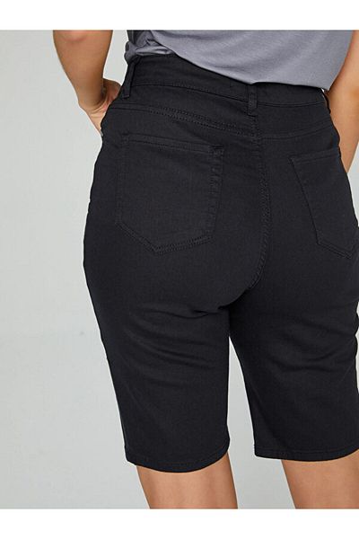 Faik Sönmez Shorts mit normaler Taille und schmaler Passform 00061-2