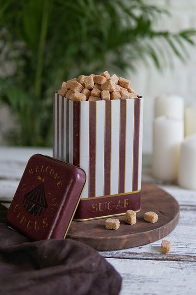 EVLE Er022-8j Circus Cream Sugar Patterned Square Metal Storage Container 11x11 Cm