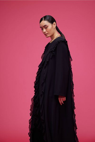 Nuum Design Flywheel Striped Abaya Black