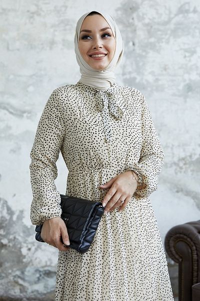 InStyle Φόρεμα από σιφόν με πλισέ Ramona Crispy Pattern - Κρέμα
