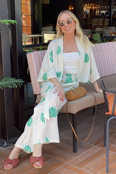 Laluvia Green Leaf Patterned Kimono Set