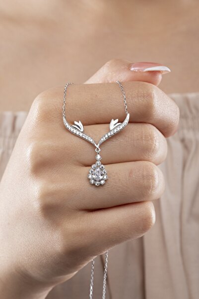 ESSARE 925 Ayar Gümüş Beyaz Damla Taşlı Tasarım Kolye Kadın Gümüş Kolye