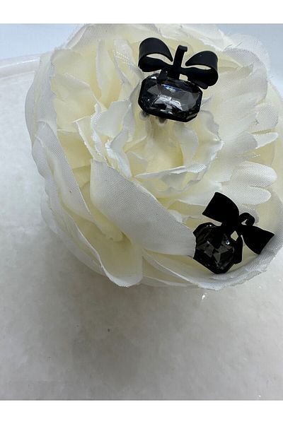 MFM STORE Anthracite Jewelled Ribbon Gift Earrings