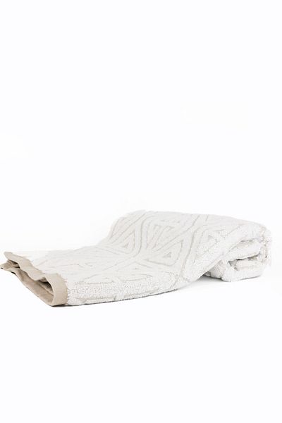 Taka Fabrics Кърпа за баня от 100% памук с вълнообразен дизайн, размер 70x140 см, цвят кафе-бяло